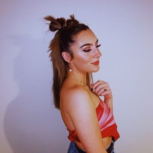 Meet your Posher, Isabel